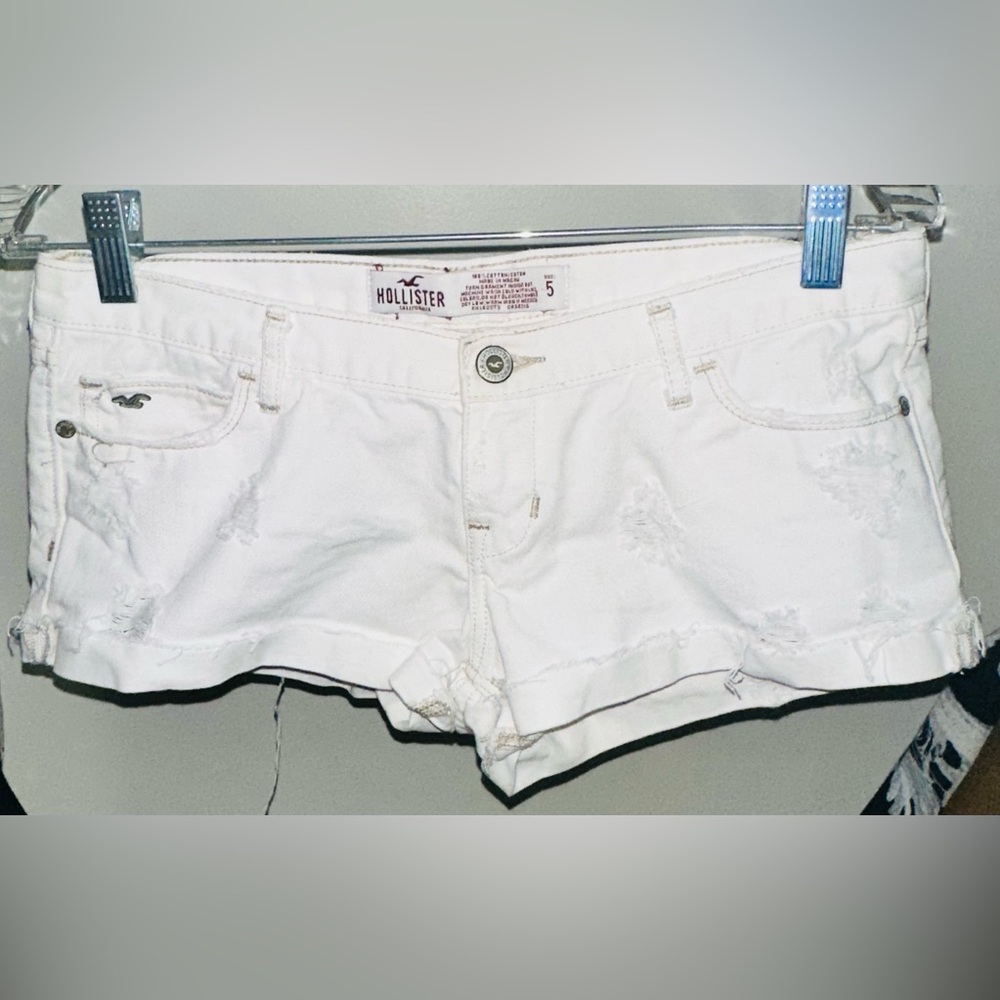 Hollister White Distressed Denim Shorts Y2K